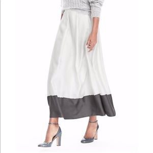 🤍Banana Republic Heritage Collection Silk Skirt